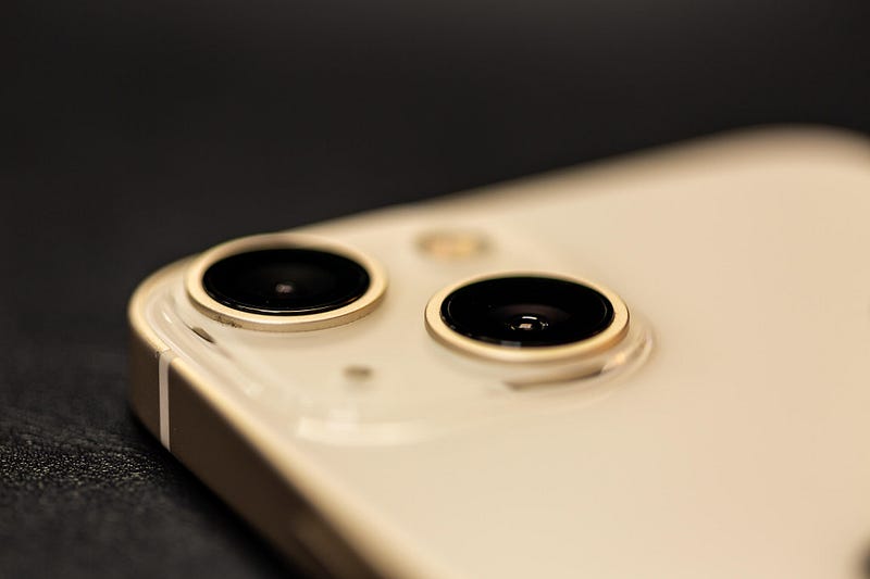 iPhone 13 mini camera overview